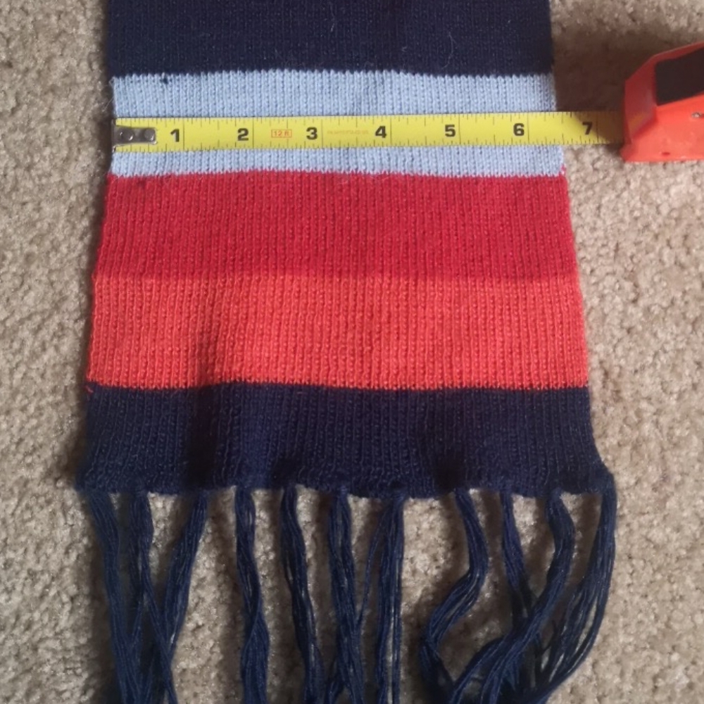 Scarf - Picture 3 of 4